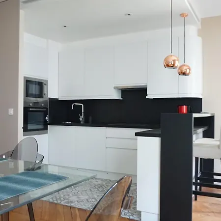 Paris 17 Apartment In Lively Village Style Poncelet District-2